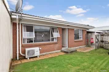 2/8 Cape Road , Mangere
