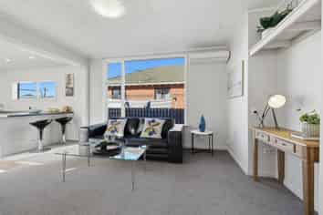 3 Churchill Street, Saint Kilda