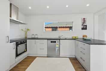 3 Churchill Street, Saint Kilda