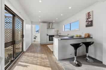 3 Churchill Street, Saint Kilda