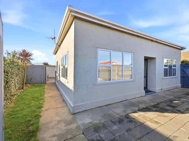 3 Churchill Street, Saint Kilda