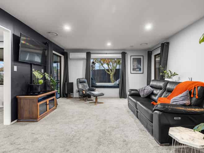 44C Kathleen Crescent, Hornby