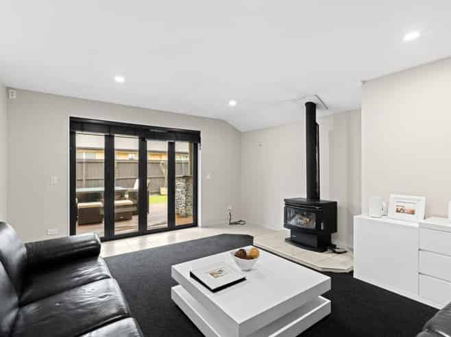 33 Rochester Crescent, Rolleston