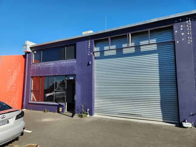 Well Presented Industrial Unit