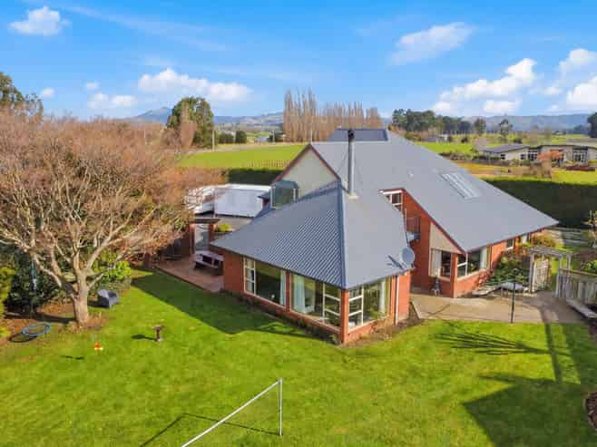 9 Huntly Road, Outram