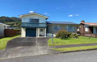 104 Centennial Avenue, Thames