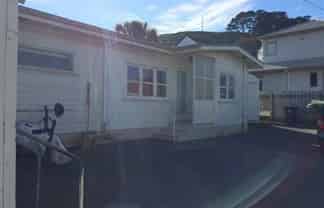 2/15 Gollan Road, Mount Wellington