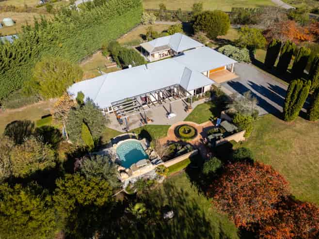 886 Two Chain Road, Swannanoa