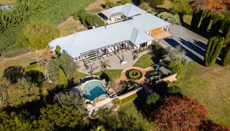 886 Two Chain Road, Swannanoa