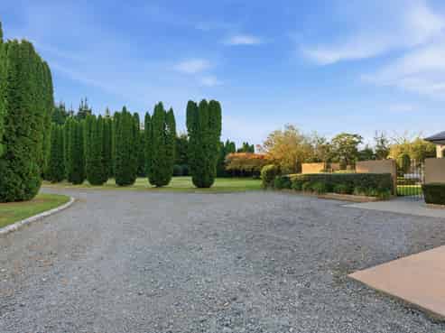 886 Two Chain Road, Swannanoa