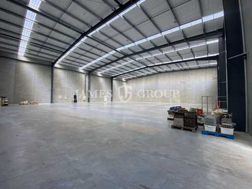 Brand New High-Stud Unit - Drive-Through Access