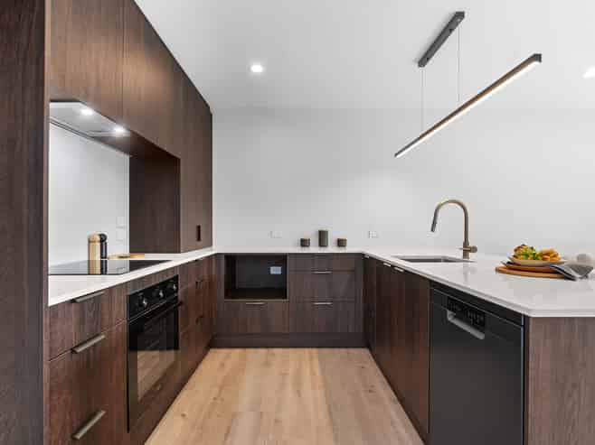 9/200 Main North Road, Redwood