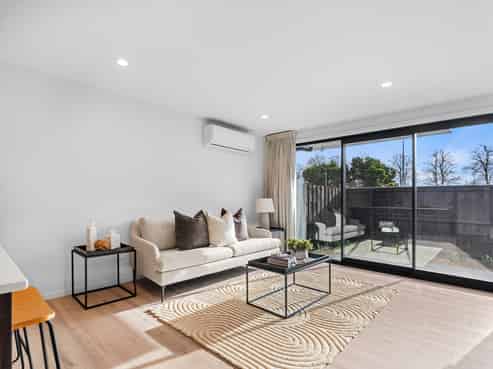 9/200 Main North Road, Redwood