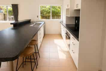 6 Rowanwood Close, Halswell