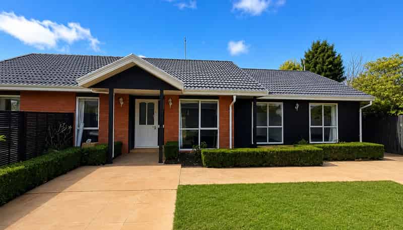 6 Rowanwood Close, Halswell