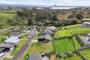 18 Bob Carter Place, Welcome Bay