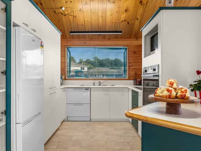 96a Ocean Road, Ohope