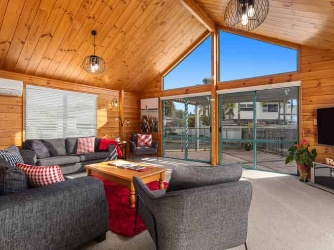 96a Ocean Road, Ohope