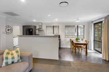 12 Binstead Place, Avondale