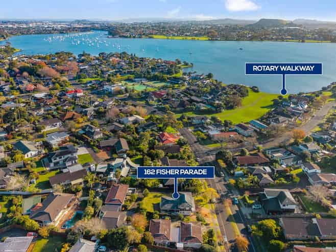 162 Fisher Parade, Farm Cove