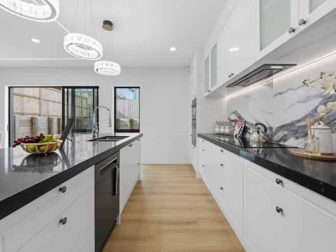 4 Mill Hill Close, Flat Bush