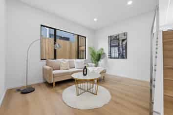 4 Mill Hill Close, Flat Bush