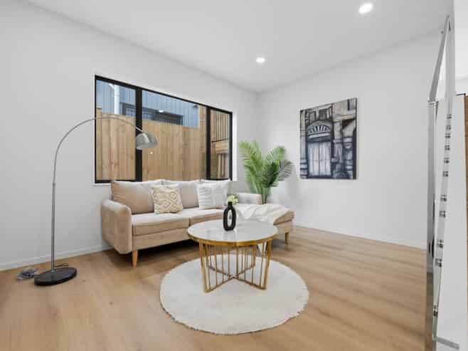 4 Mill Hill Close, Flat Bush