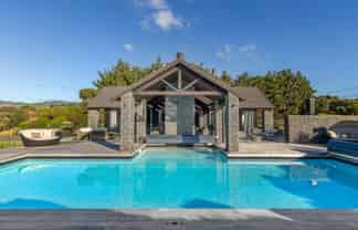2 Otaihanga Road, Paraparaumu Beach