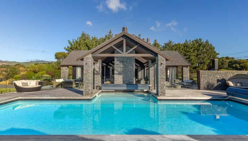 2 Otaihanga Road, Paraparaumu Beach