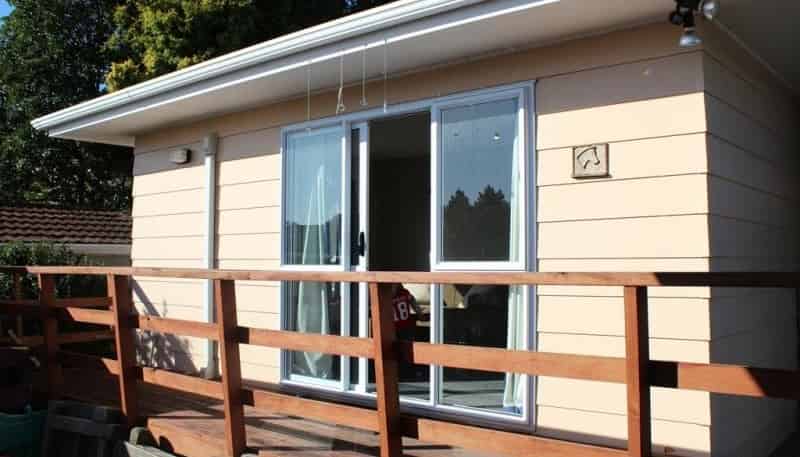 Studio/64f Leinster Av, Raumati South