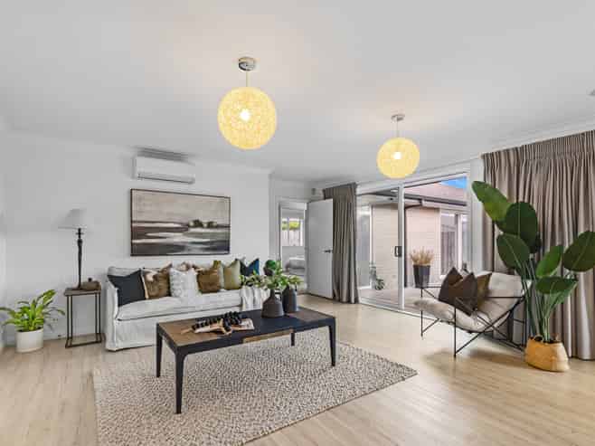 19 Mortlake Heights, Pyes Pa
