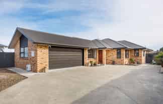 12 Lorenzo Place, Kelvin Grove