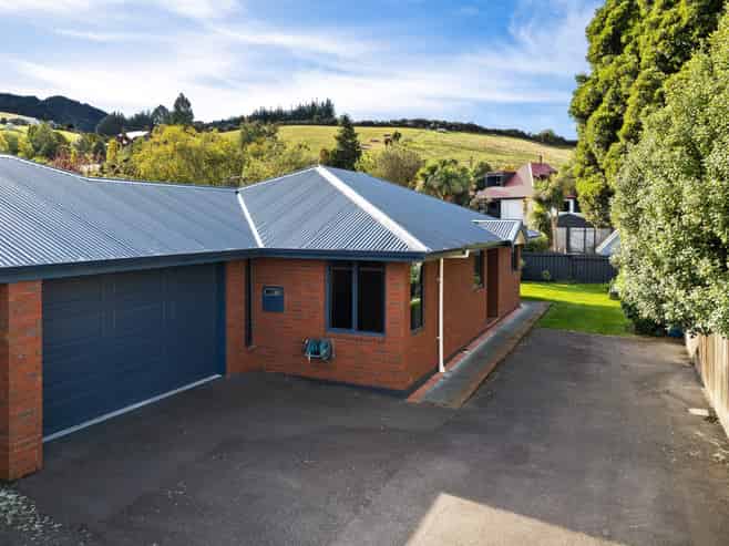 66A Hall Road, Sawyers Bay