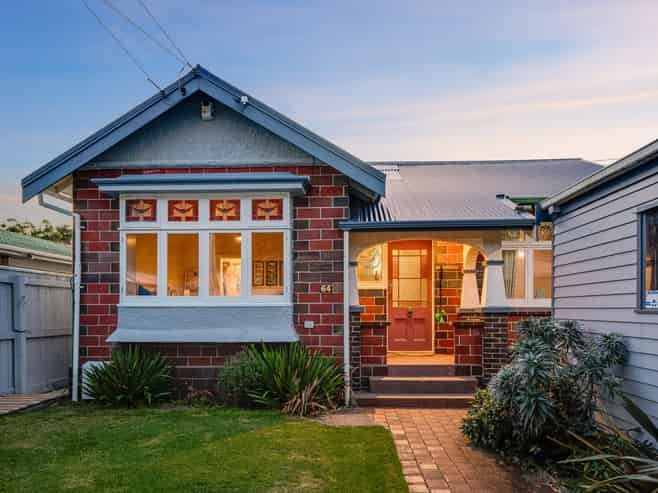 64 Oroua Street, Eastbourne