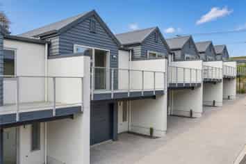 2/5 Teddy Street, Whitiora