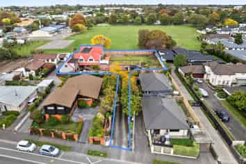 15A Clyde Road, Fendalton