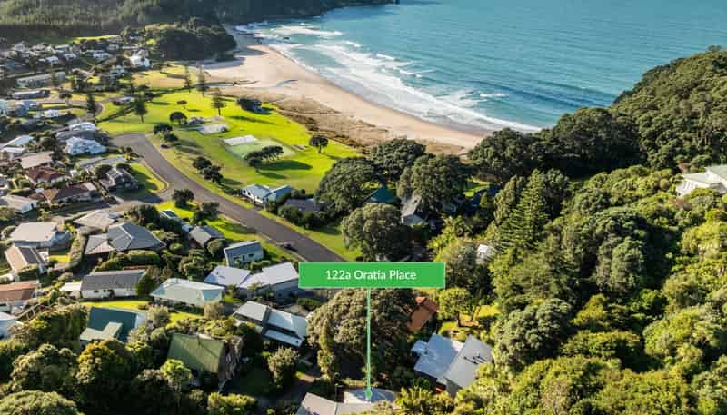 122A Oratia Place, Onemana
