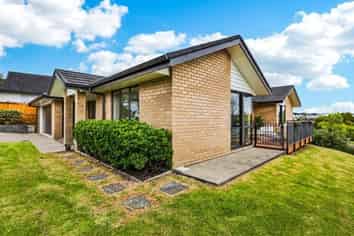 52 Madison Terrace, Silverdale