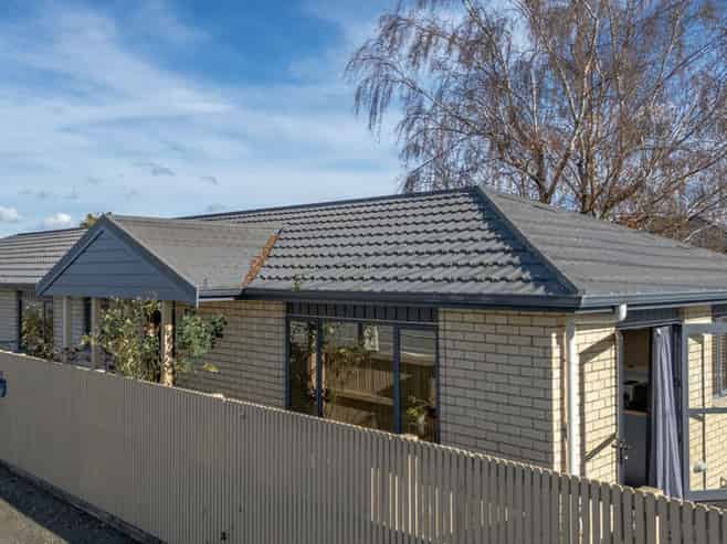 2B Garrison Street, Carterton