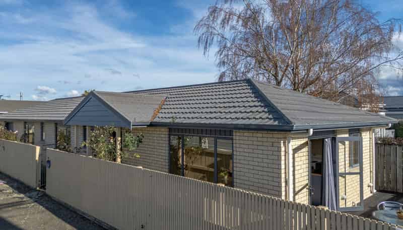 2B Garrison Street, Carterton