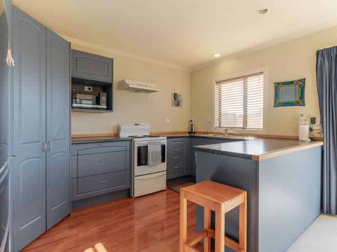 2B Garrison Street, Carterton