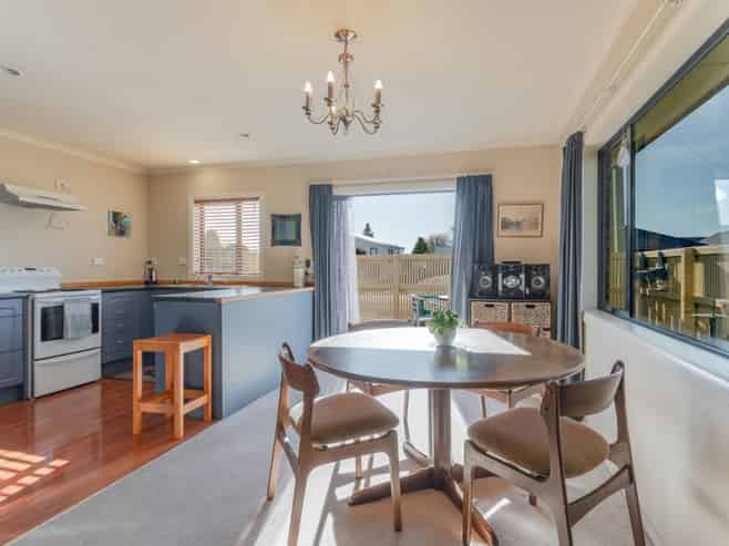2B Garrison Street, Carterton