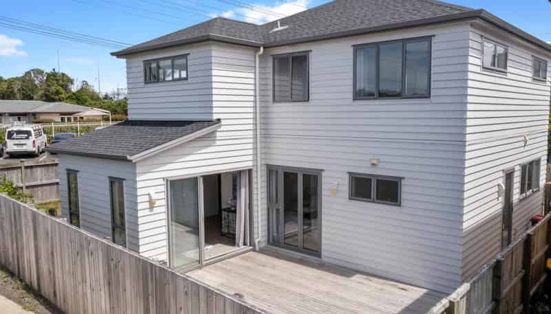 12A Bass Road, Albany