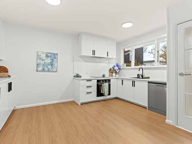 4/124 Huxley Street, Sydenham