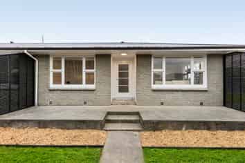 4/124 Huxley Street, Sydenham