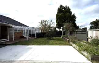 1/35 Bradbury Road, Botany Downs