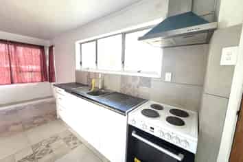 2 Cosmo Place, Otara