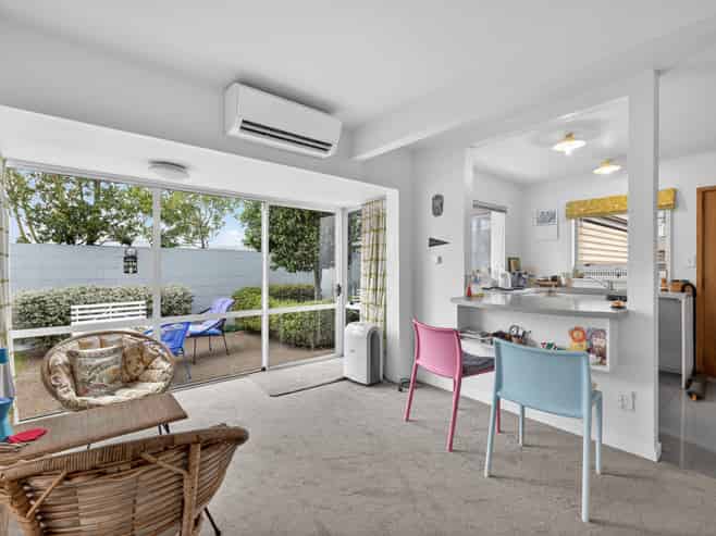 2/511 Durham Street North, Saint Albans