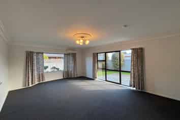 26 Exeter Crescent, Springvale