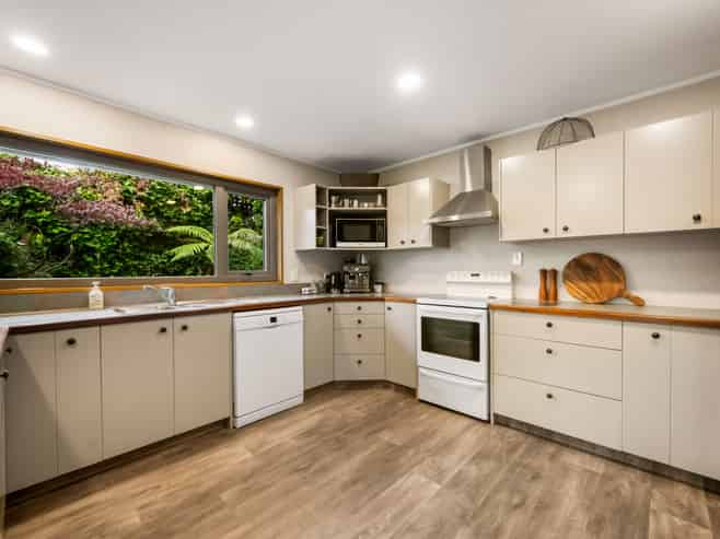9 Scaife Place, Wanaka